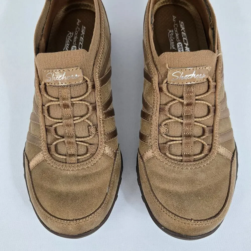 Skechers Breathe-Easy Remember Me Slip-On Taupe Memory Foam Shoes Womens 7